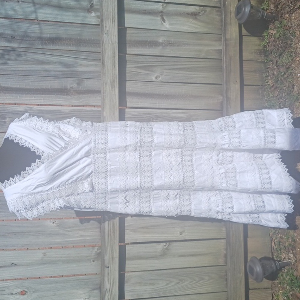 Ashro White Cotton/Lace Maxi